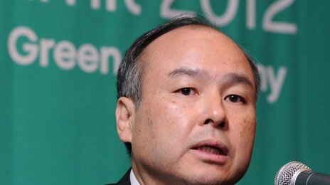 李, 오늘 손정의 만나… AI-반도체 협력 논의