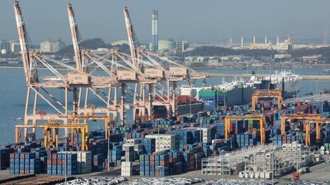 10월 경상수지 68.1억달러 흑자…추석연휴에 흑자폭은 ‘반토막’