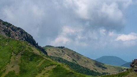 “지하 410㎞ ‘젖은 마그마’ 솟구쳐 생성” 한반도 화산 기원설 나왔다