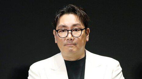 ‘소년범’ 조진웅 은퇴에… “범죄공개가 맞다” vs “이미 죗값치러”