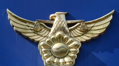 10대가 음주운전하다 순찰차 들이받아…경찰 2명 부상