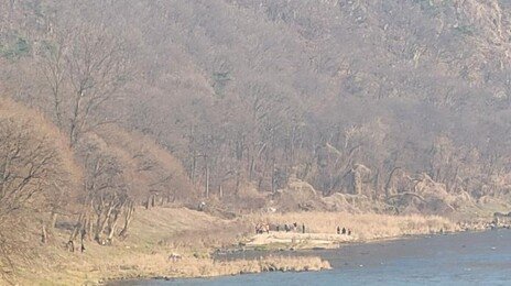 영동 금강변서 남성 시신 발견…두 달 전 천태산 실종 노인 추정