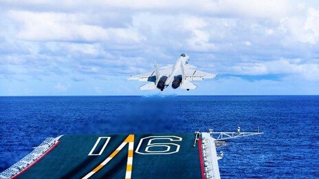 “中, 오키나와 에워싸며 훈련”  vs “日, 대만인근 軍시설 확충”