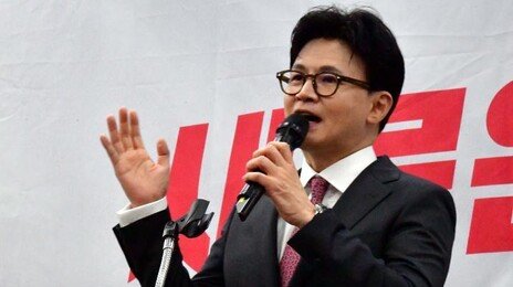 한동훈, 종교단체 해산 언급 李대통령에 “돈 준 거 불면 죽인다는 협박”