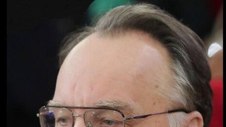 “英, 러 철학자 두긴·군사분석센터 라이바르 등 제재” 타스