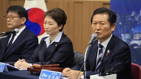 정청래 “사법-경제-문화적 내란 청산”… 장동혁, 장외투쟁 이어 천막농성