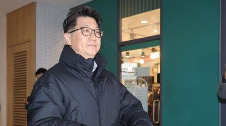 ‘쿠팡 외압 폭로’ 문지석 검사 특검 출석…“거짓말한 공직자 책임져야”