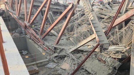 붕괴 광주 도서관, 9월에도 사망… 공정 서둘렀다가 사고 가능성