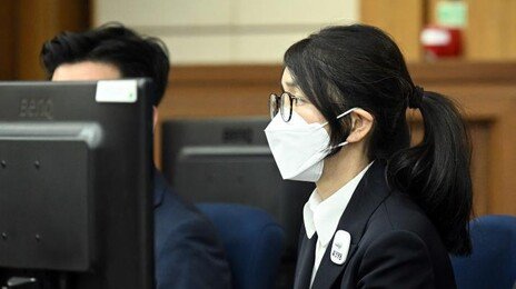 김건희 9번째 특검 출석… 로저비비에 백-21그램 특혜 의혹 추궁