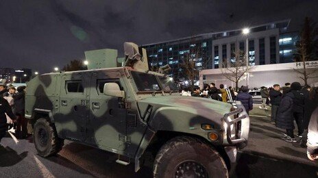 국민 64% “12·3 비상계엄은 내란 해당”… 전 연령서 과반