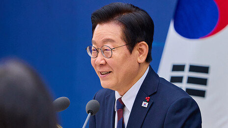 李, 우주청 방문 요청에 “지드래곤 온다고? 가야겠는데”