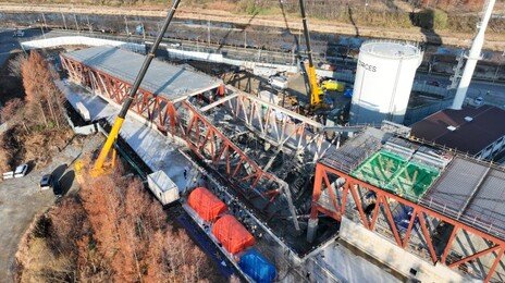 “추워서 콘크리트 빨리 굳을텐데”…속타는 광주 도서관 매몰자 가족들