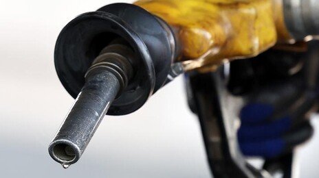 주유소 기름값 7주 만 하락 전환…내주 경유 더 내린다