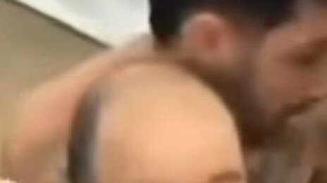 호주 총격범 2명은 부자관계… 총 뺏은 시민영웅은 40대 무슬림