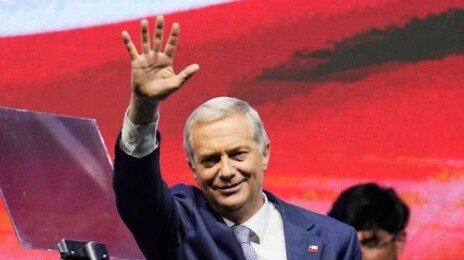 ‘칠레의 트럼프’ 카스트 대선 승리…중남미 ‘블루타이드’ 재확인