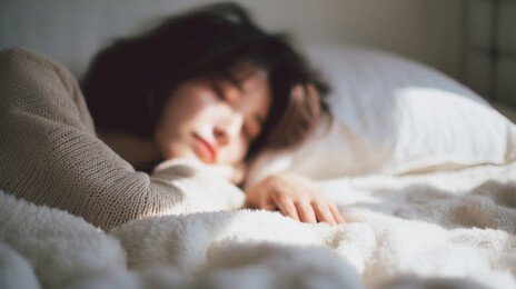 기대수명은 83년, 건강수명은 65년…결국 해답은 ‘잠·운동·식사’