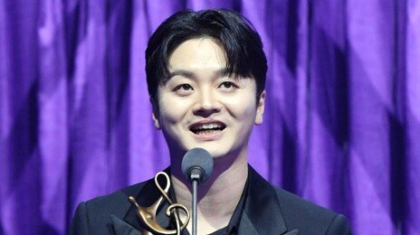 “몰랐어요, 내가 벌레라는…” 가장 많이 불렀다