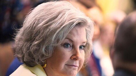 와일스 두둔한 트럼프 “내가 술 마셨다면 중독자 될만한 성격”