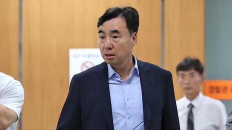 ‘돈봉투 수수’ 민주당 전현직 의원들 2심 무죄…1심 뒤집혀