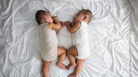 韓 난임시술의 그늘…쌍둥이 출산, 세계최고…“산모도 태아도 위험”