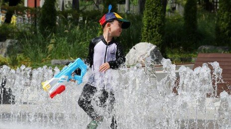 극한 기후에 폭염중대경보-열대야주의보 신설…재난성 호우땐 긴급문자