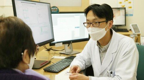 ‘저속노화’ 정희원 고소에 전 연구원 반박…“스토킹 아닌 성적 침해·저작권 문제”