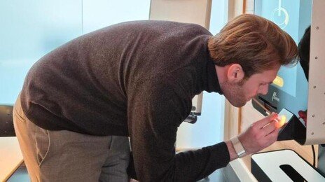 “맥주 두 잔이라 괜찮다”던 여성, 빨대 불자 10초 만에 ‘운전 포기’