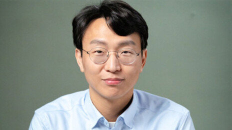 ‘정희원 스토킹’ 피소女 반박…“성적 요구 지속적으로 받았다”