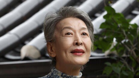 “윤석화 위중하지만 별세 아냐…혼란드려 사과” 한국연극배우협회