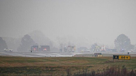 美노스캐롤라이나주 공항서 상용항공기 추락…“전직 카레이서 등 7명 사망”