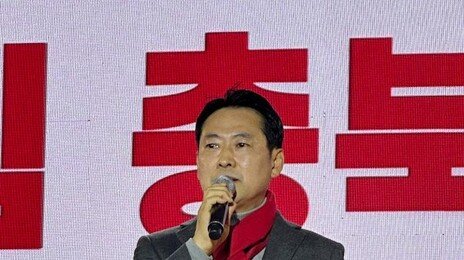 한동훈-김문수 연대에, 장동혁 “계엄 책임져야”