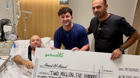 호주 총격범 제압한 시민 영웅, 후원금 24억원 받았다