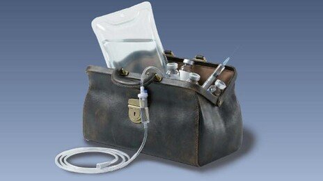 유명 유튜버도 “주사이모 방문 진료”… ‘마약류 의약품’ 받은 의혹