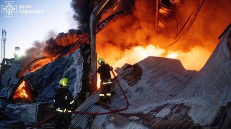 러, 우크라 남부 항구 도시 집중 공격…“무역·연료 차단”