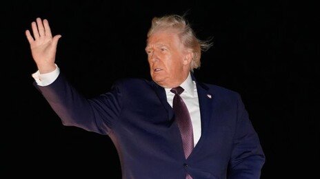 트럼프, 바이든 임명 동아시아·태평양 지역 대사 20여명 소환