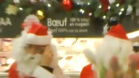 한밤중 마트서 식료품 훔쳐 달아난 산타들 왜?