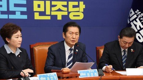 정청래 “허위정보근절법 수정하겠다”…법사위 ‘오버’ 수습