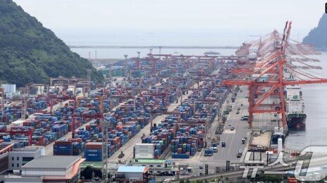 수출 사상 첫 7000억 달러 눈앞…반도체 고군분투