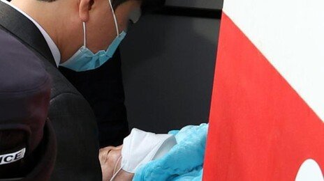 “목 긁혀 죽은 듯 누운 이재명” 표현 안철수, 무혐의 처분