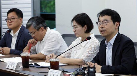 [사설]의사추계위 과반이 의료계 추천인데… 결과 수용 못 한다니