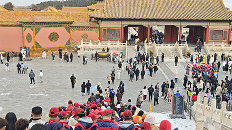 “애국주의 고취하고 굿즈도 산다”… 연 14.9억 명 찾는 中박물관
