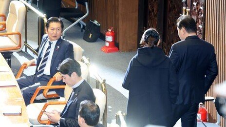 ‘강선우 1억 수수 의혹’ 서울청 배당…경찰 수사 착수