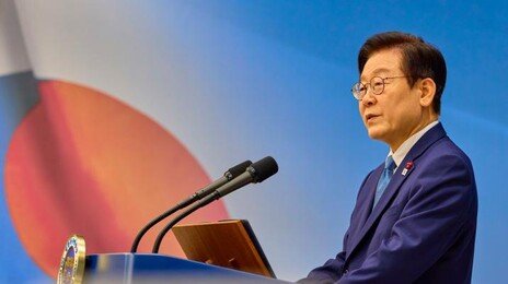 李 “12·29 여객기 참사, 대통령으로서 사죄”