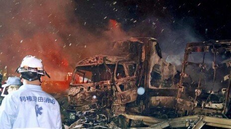 ‘폭설 경보’ 日서 고속도로 67중 연쇄 추돌 사고…사상자 28명