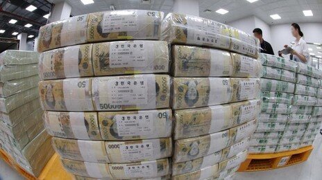 ‘현금없는 사회’ 가속화…月평균 32만원만 사용