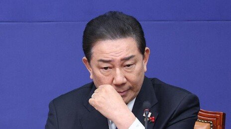 김병기 원내대표직 사퇴…“고개 숙여 사죄”