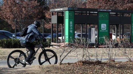 옷·날숨으로도 전달되는 ‘간접흡연’…폐암 위험 최대 1.4배↑