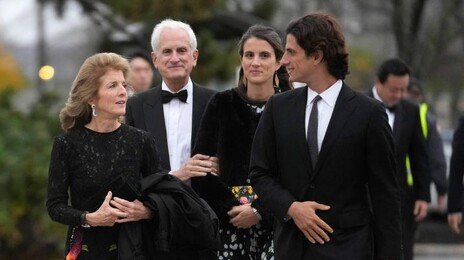 케네디家 또 비극… 35세 외손녀 백혈병 사망