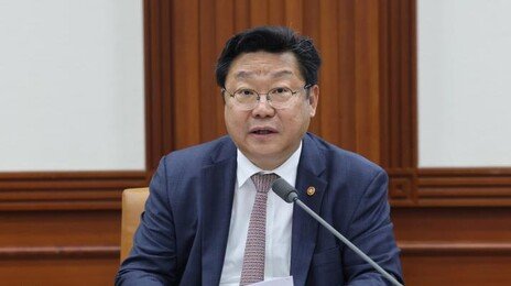 “국무회의 오지 말라”…주형환 저출산위 부위원장 사퇴