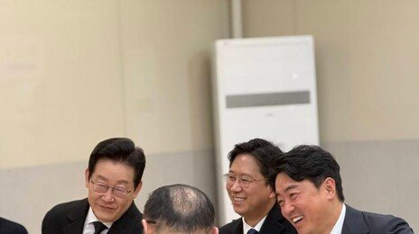 李대통령 올해 첫끼 사진 올린 강훈식… “각오를 나눴다”